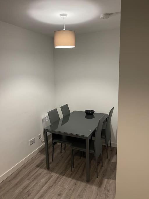 Modern 2 Bedroom City Apartment غلاسغو المظهر الخارجي الصورة